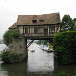 A house on a bridge abutment in Vernon France